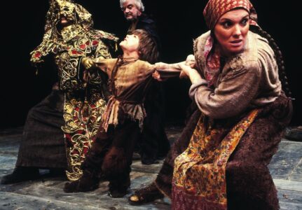 7 Captivating Insights into Brecht’s The Caucasian Chalk Circle